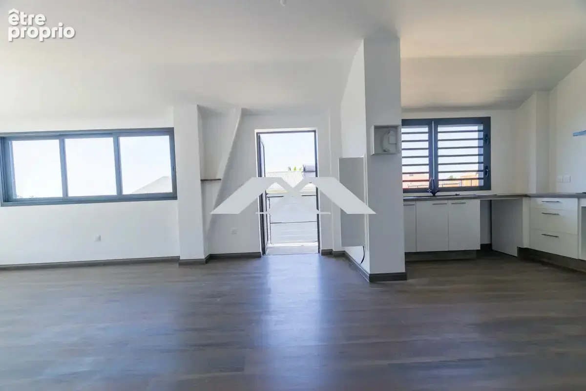 Maison 4 pièces 124 m² à vendre à Saint-Joseph (97480) - photo 6