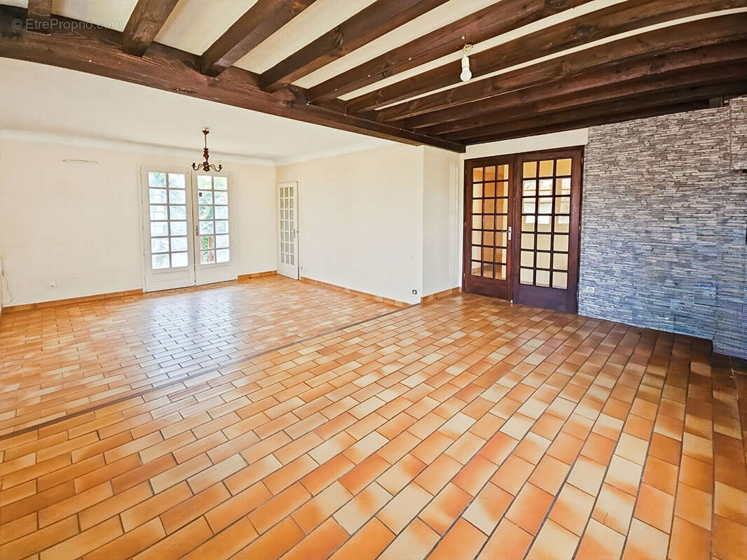 Maison à CAUNA