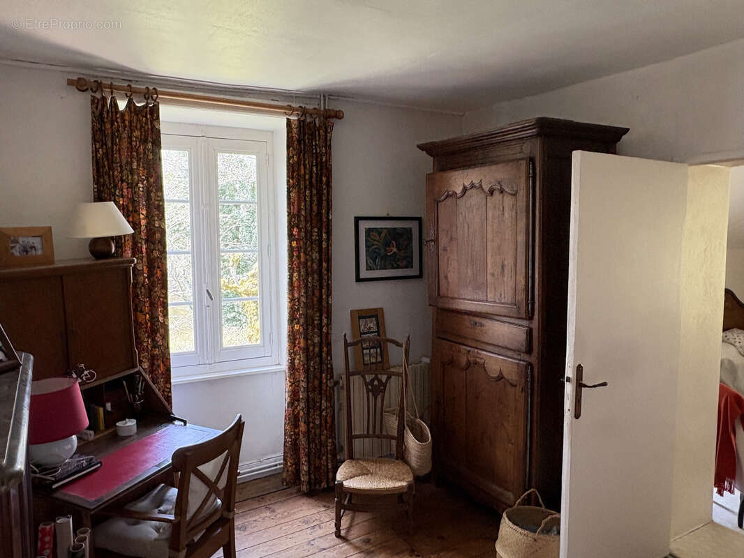 Maison à COUSSAC-BONNEVAL