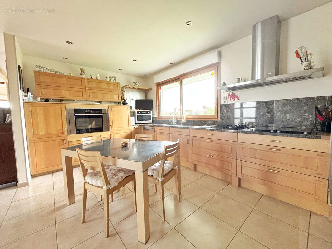 Maison à DREUIL-LES-AMIENS