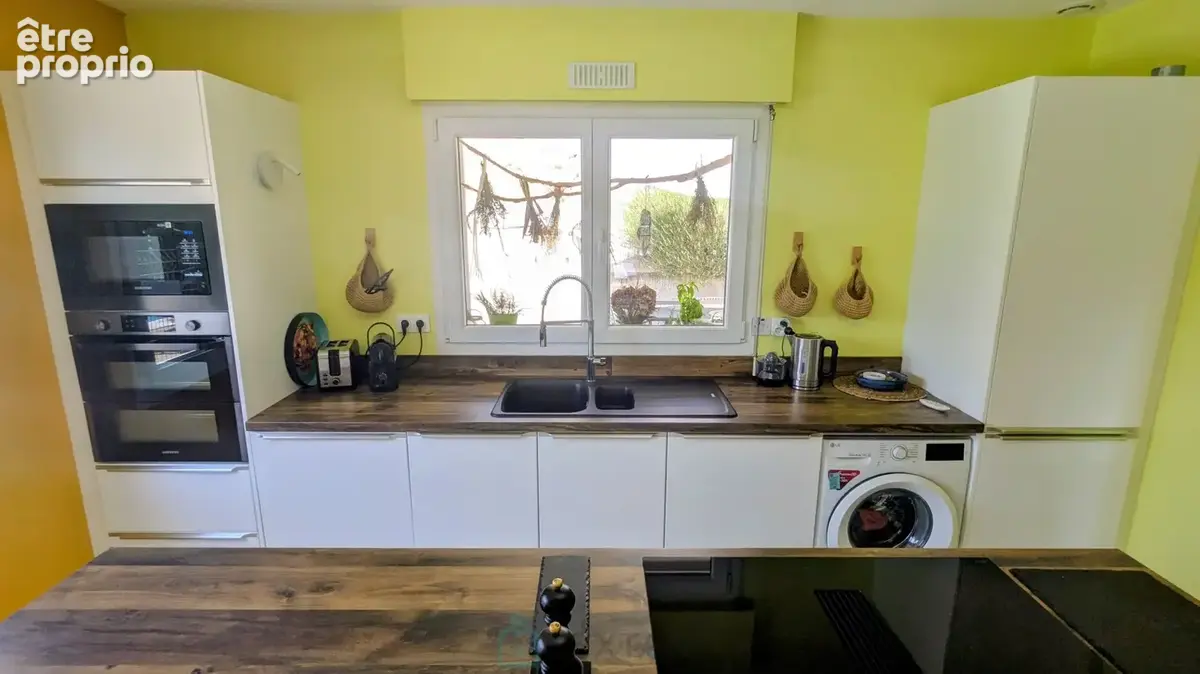 Belle propriété familiale avec piscine chauffée et vue dégagée - photo 13