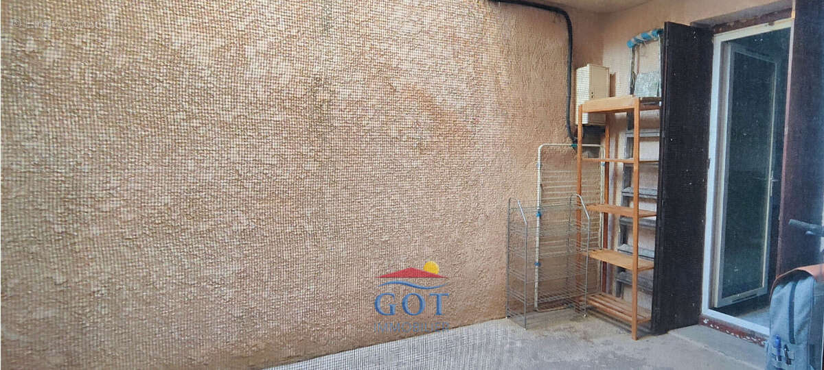 Appartement à SAINT-LAURENT-DE-LA-SALANQUE