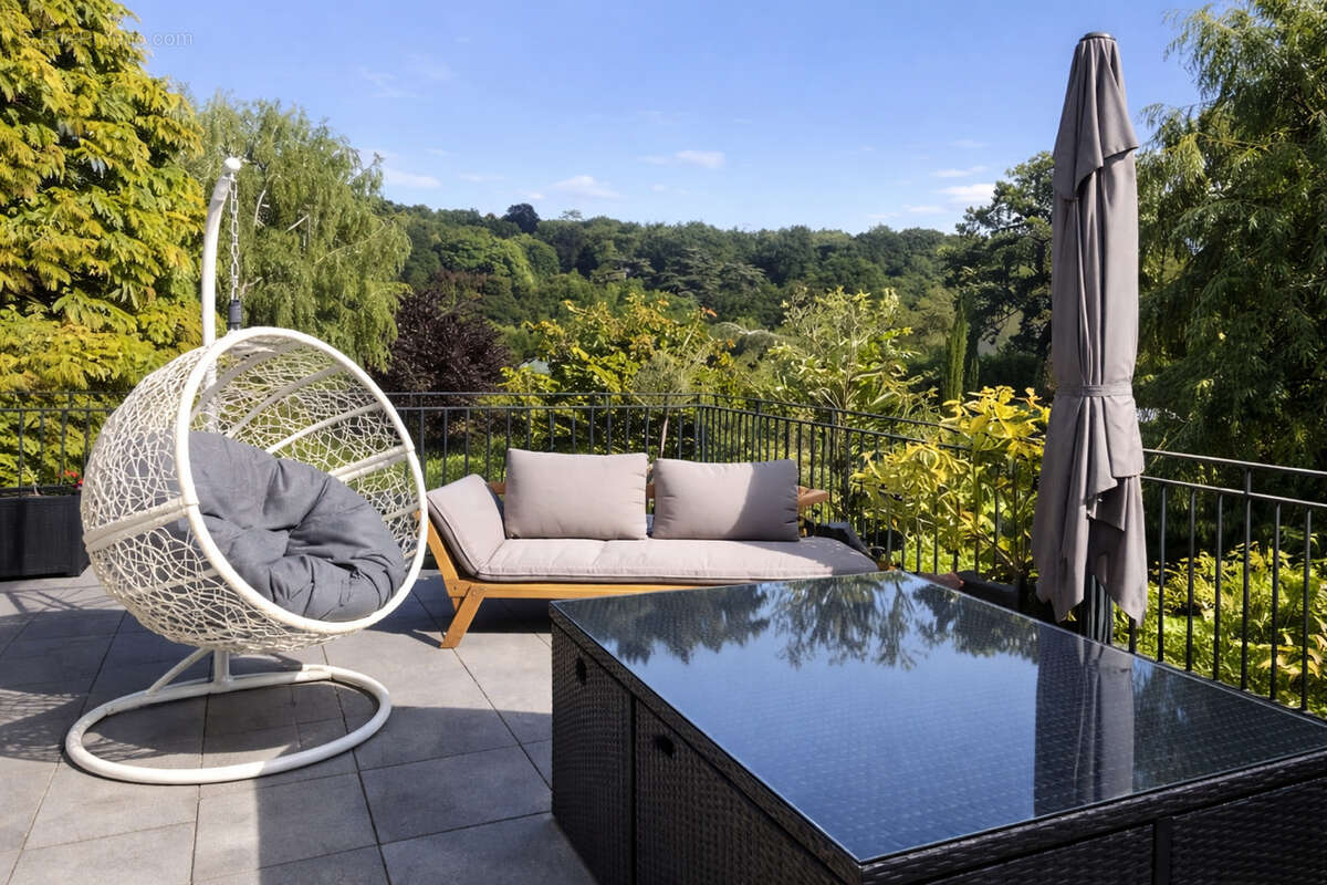 Photo 2 - Maison à LA CELLE-SAINT-CLOUD