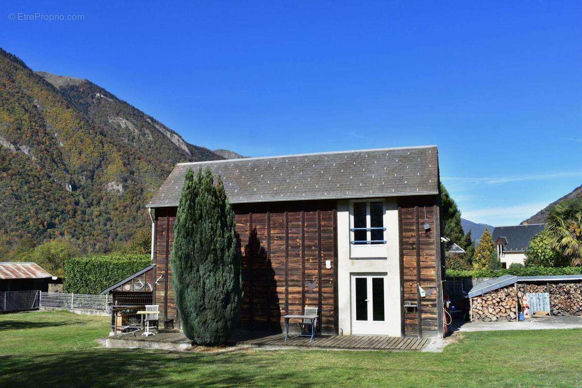 Maison à JUZET-DE-LUCHON