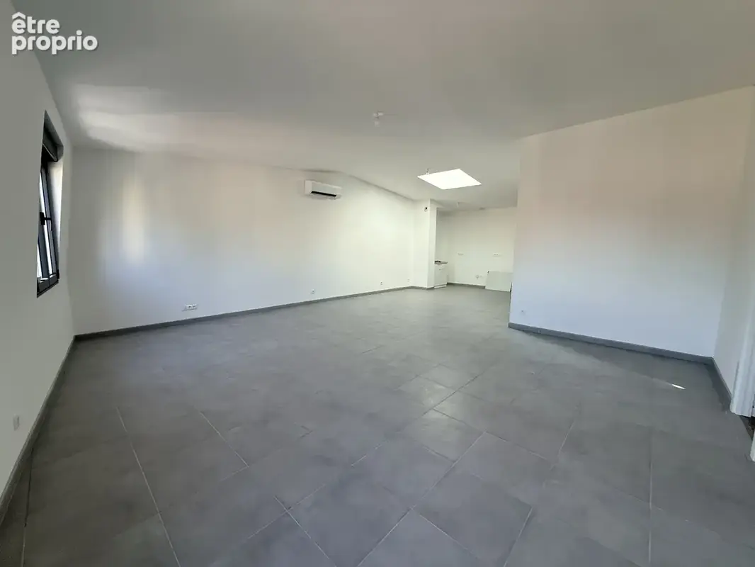 Appartement F3 91 m2 à vendre à Livry-Gargan   Résidence 2020 avec parking, climatisation et pompe à chaleur - photo 2