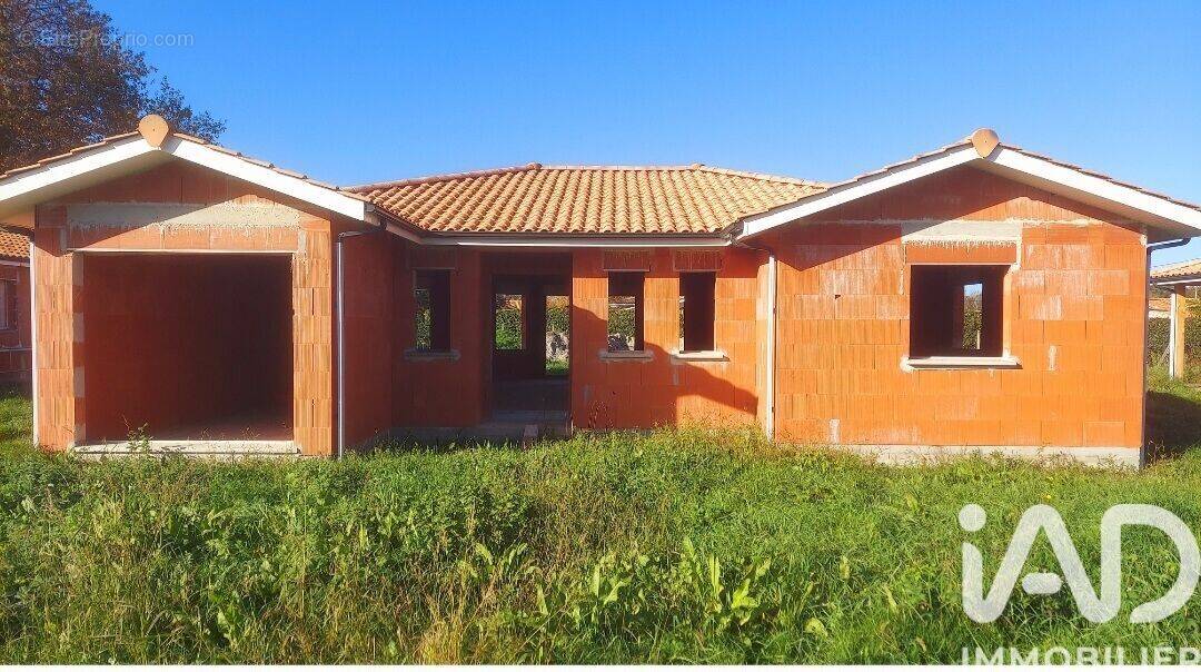 Photo 1 - Maison à SAINT-GERMAIN-D&#039;ESTEUIL