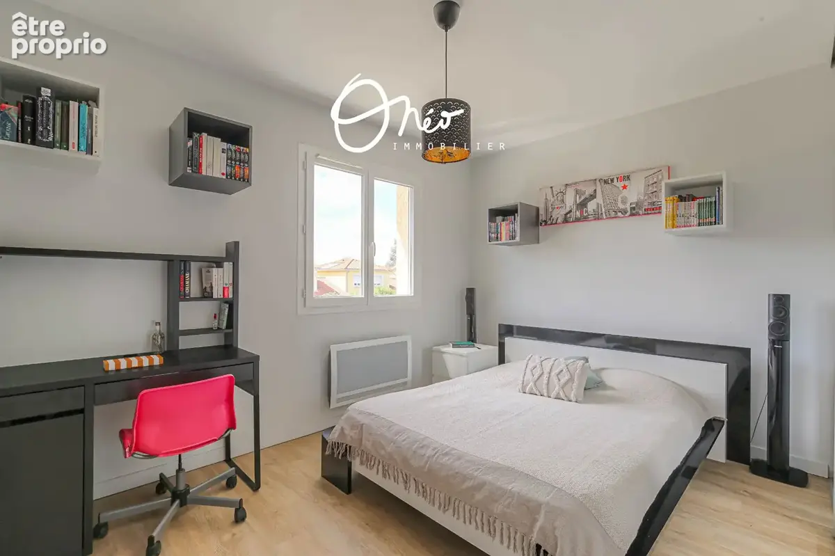 Maison 5 pièces de 110 m2 avec garage double - Piscine - photo 14