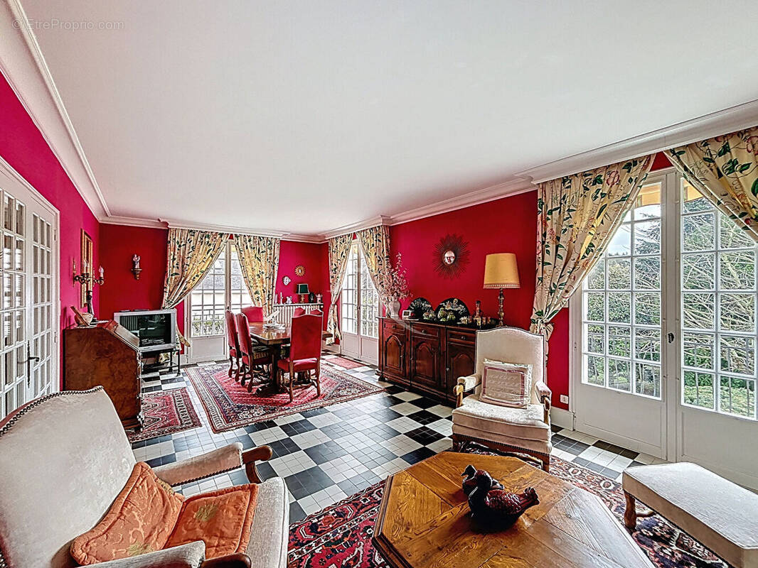 Maison à CHATEAU-GONTIER