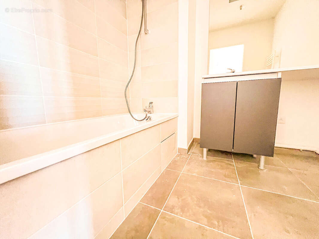 Dernier etage - photo 10