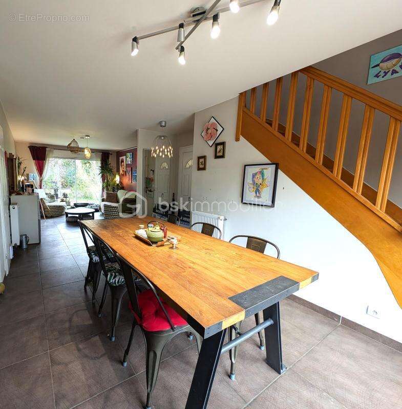 Un havre de paix familial dans un cadre verdoyant - 138 m² - dpe c - photo 9