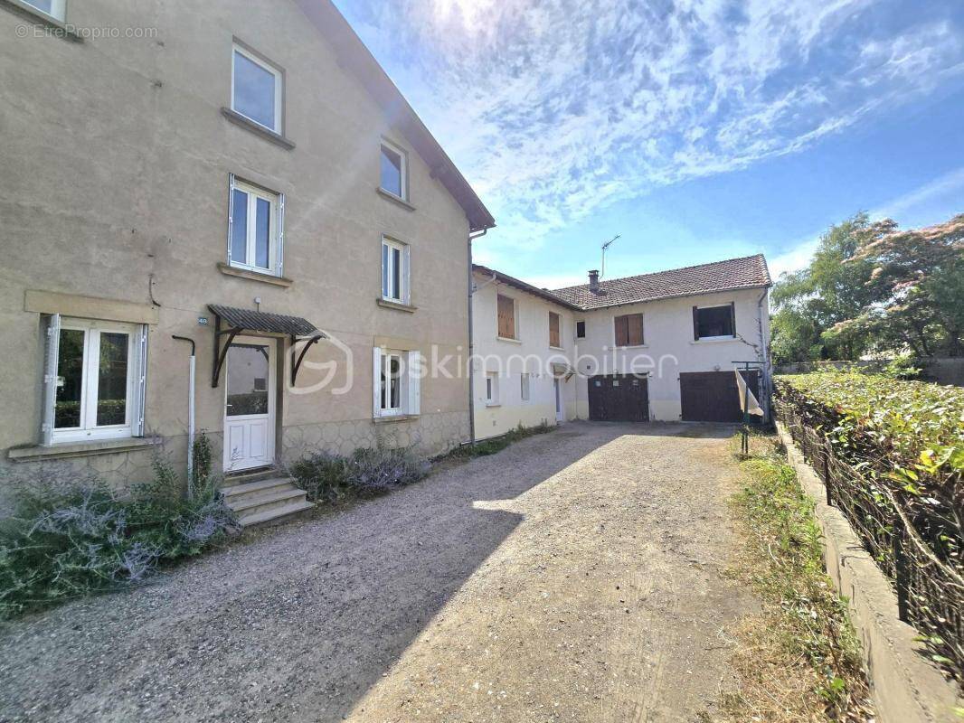 Appartement à PUY-GUILLAUME
