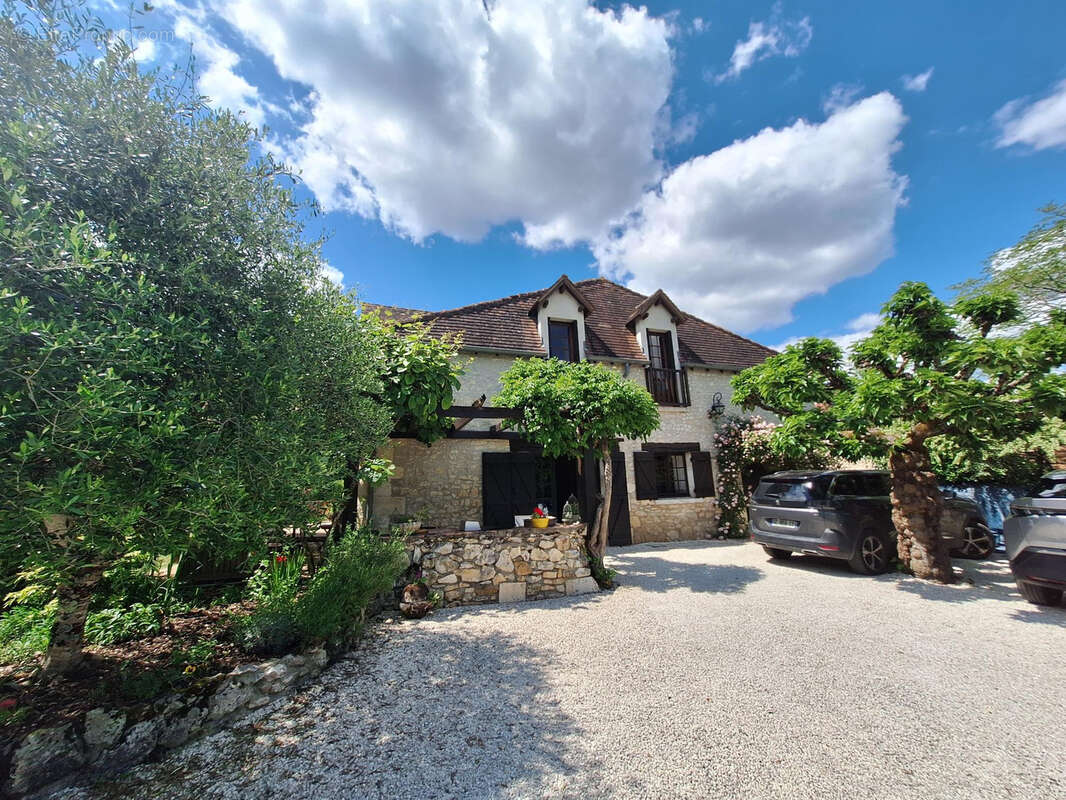 Maison à BOURDEILLES