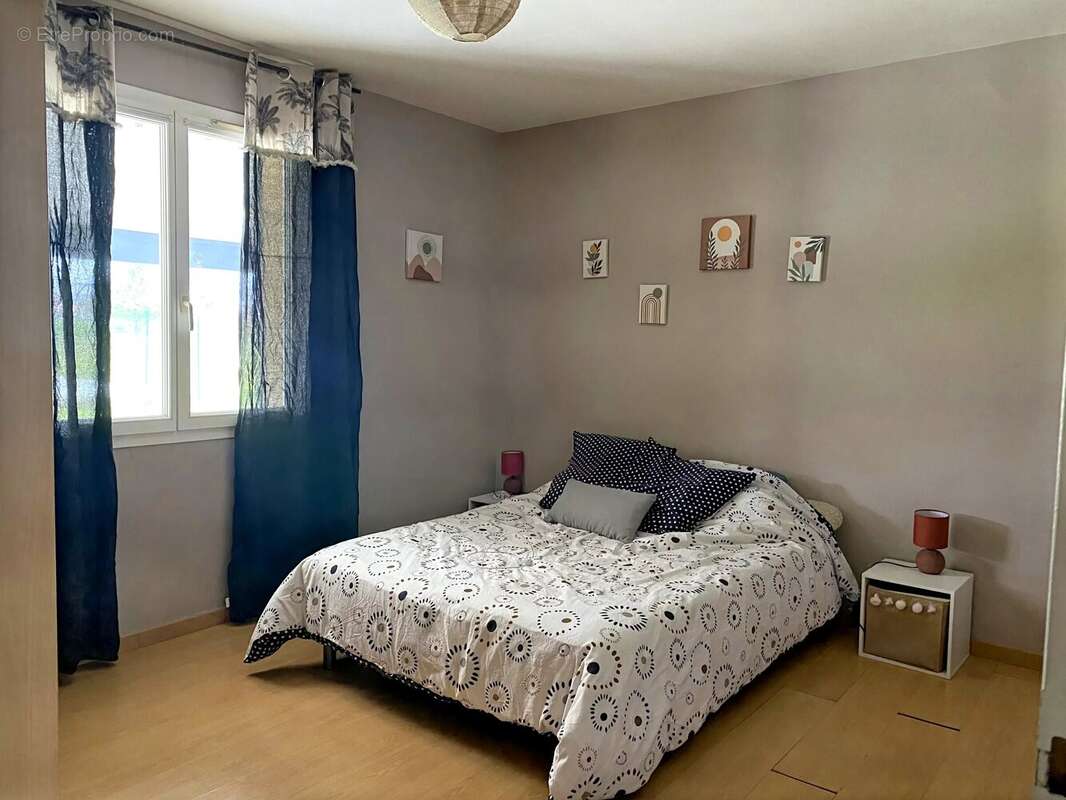 Maison à EYMET