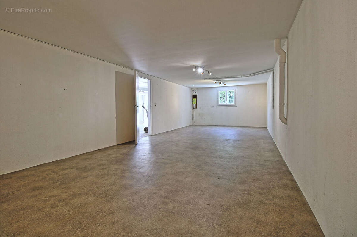 Maison Biarritz 6 pièce(s) 110 m2 habitables 215m² utiles - photo 17