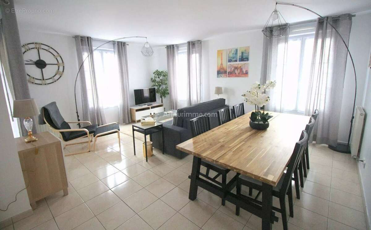 Appartement à SERRIS