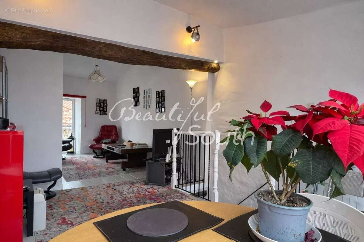 Maison à MAURY