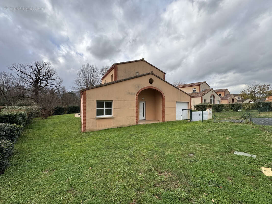 Maison à PONT-DE-LARN