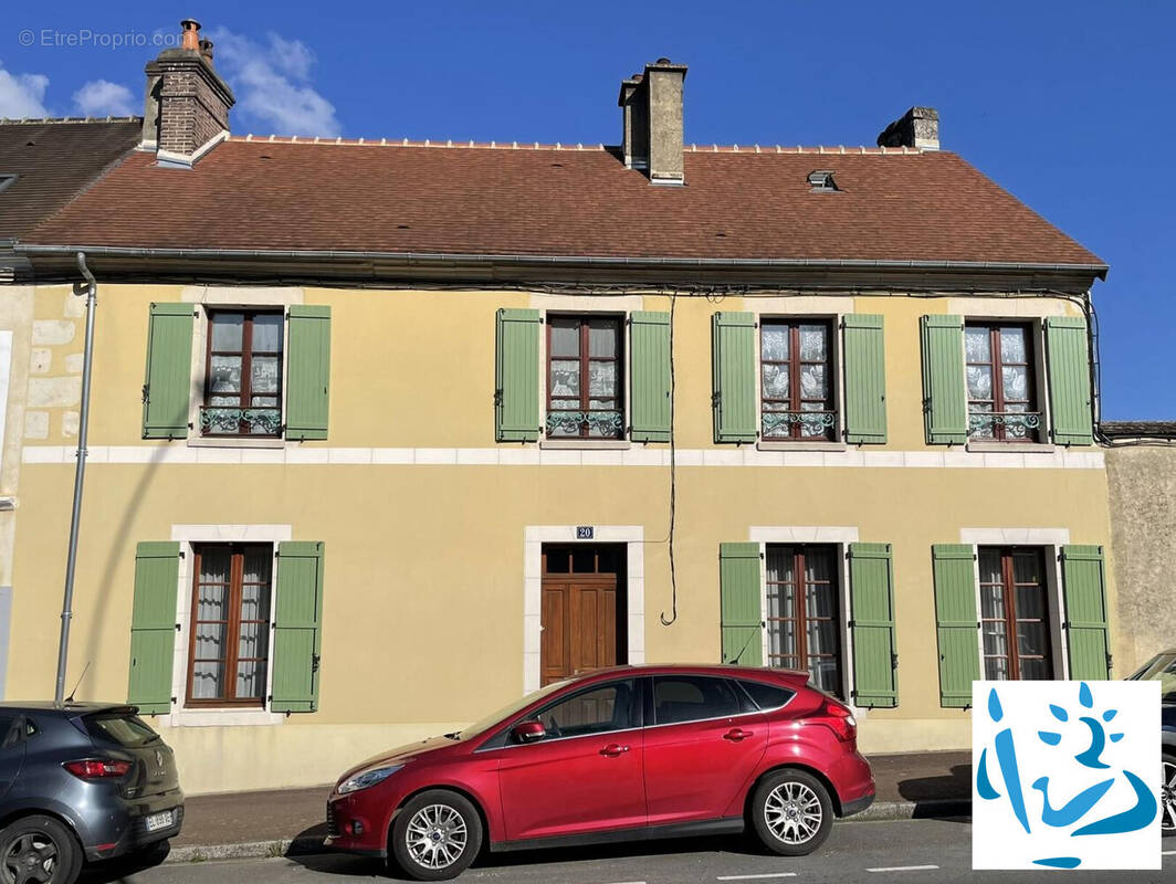 Maison à MORTAGNE-AU-PERCHE