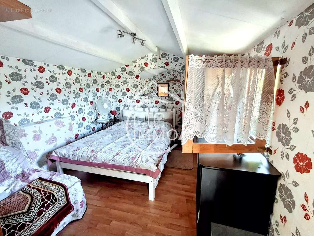 Maison à MOULEYDIER