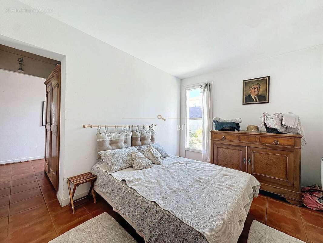 Maison 215 m² à Carry-Le-Rouet  - photo 8