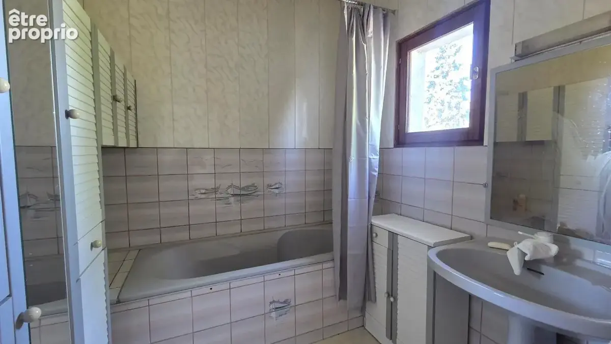 Spacieuse maison individuelle avec grande dépendance située à La Capelle - photo 16