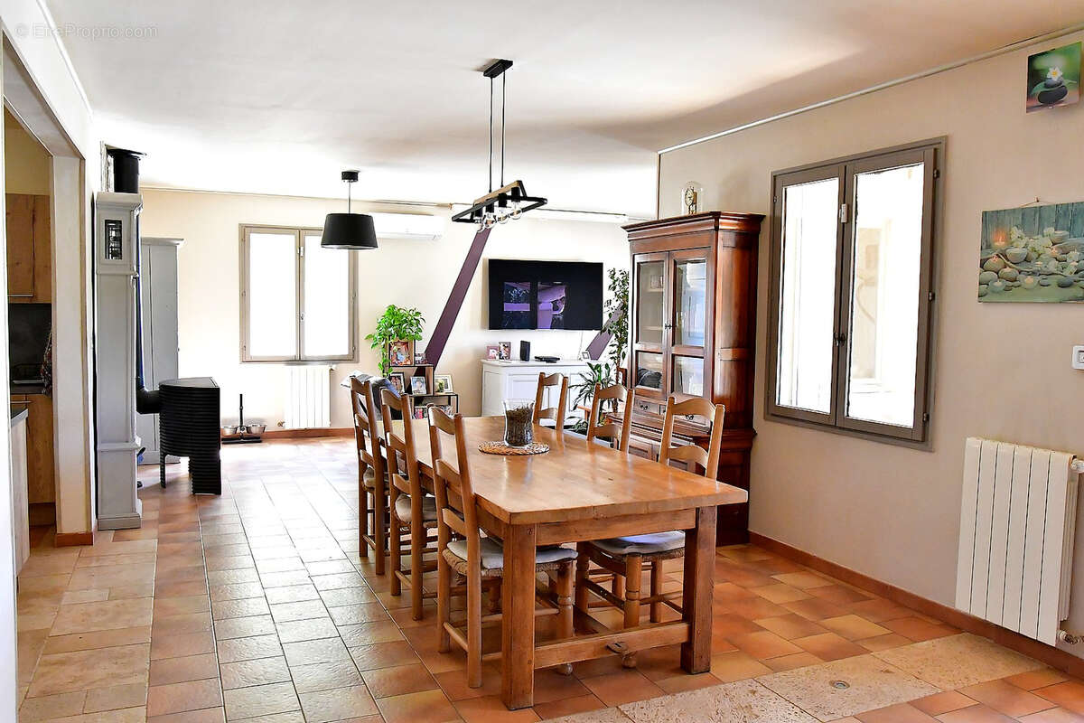 Maison à SARRIANS