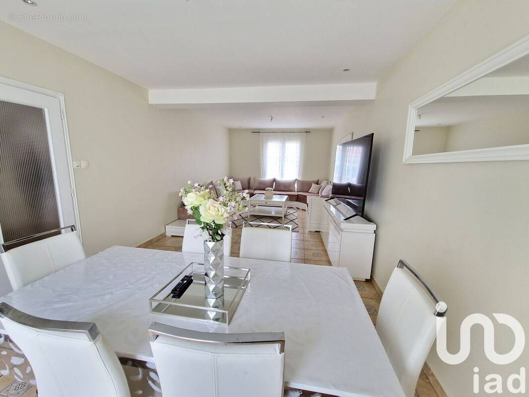 Photo 1 - Maison à SULLY-SUR-LOIRE