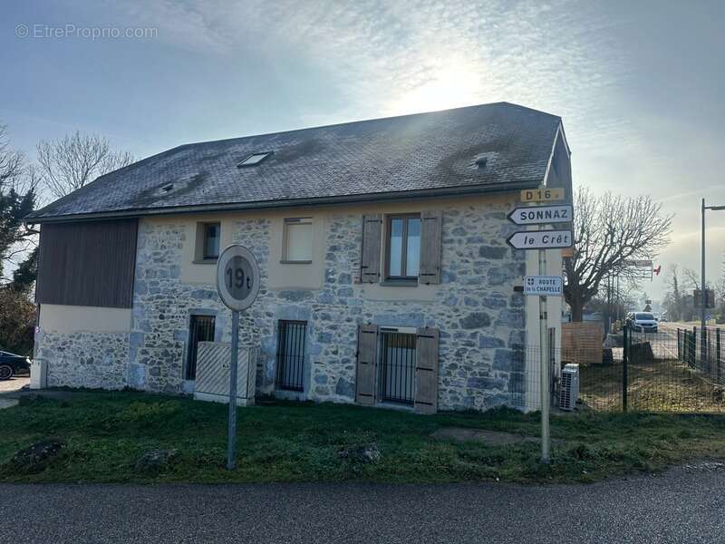 Appartement à SONNAZ