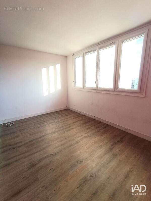 Photo 3 - Appartement à SAINT-MICHEL-SUR-ORGE