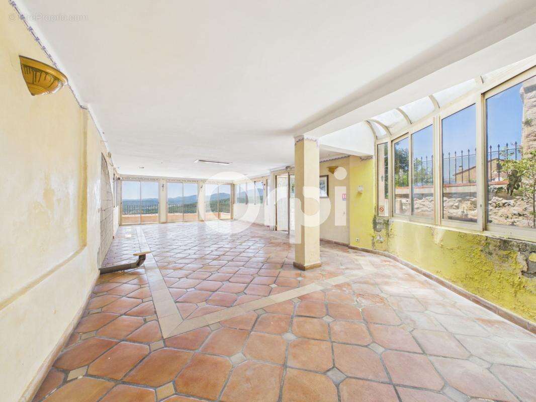 Appartement à MONTAUROUX