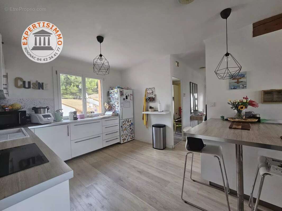 Appartement à ROGNAC