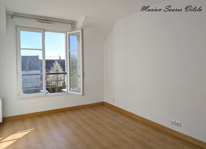 Appartement à COUBERT