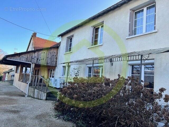 Maison à TOURNON-SAINT-MARTIN