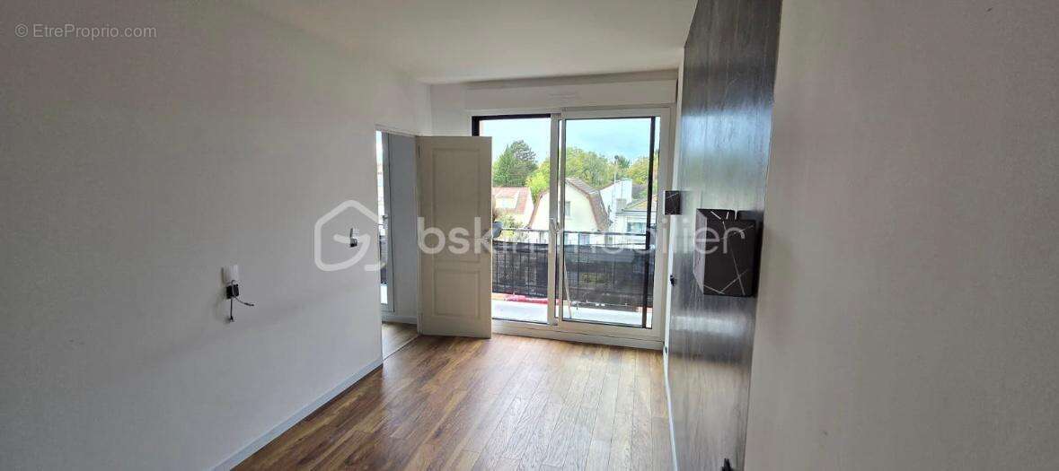 Appartement lumineux avec balcon + place de parking et cave - photo 7