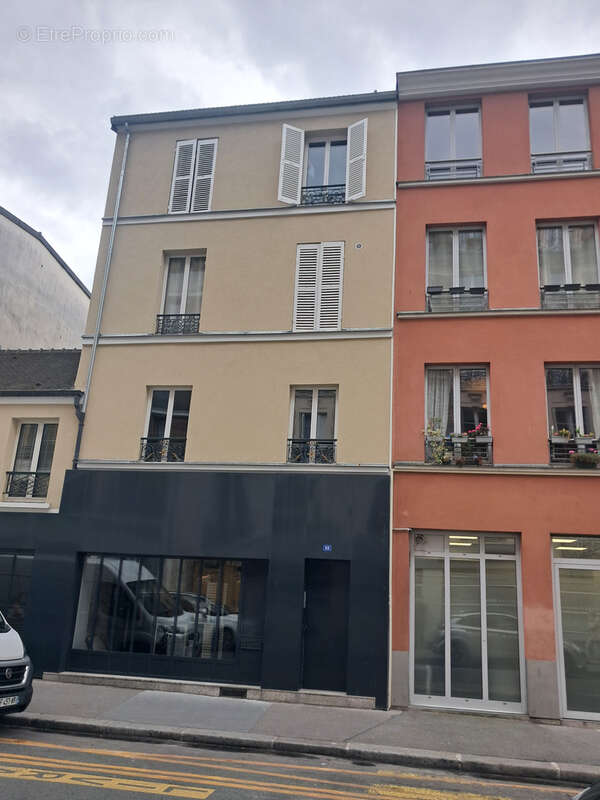 Appartement à PARIS-14E