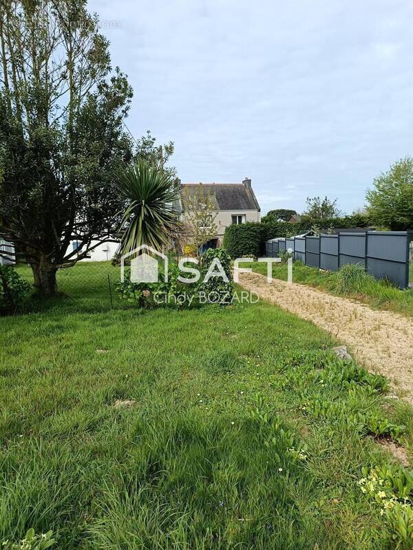 Photo 1 - Maison à LOCQUIREC