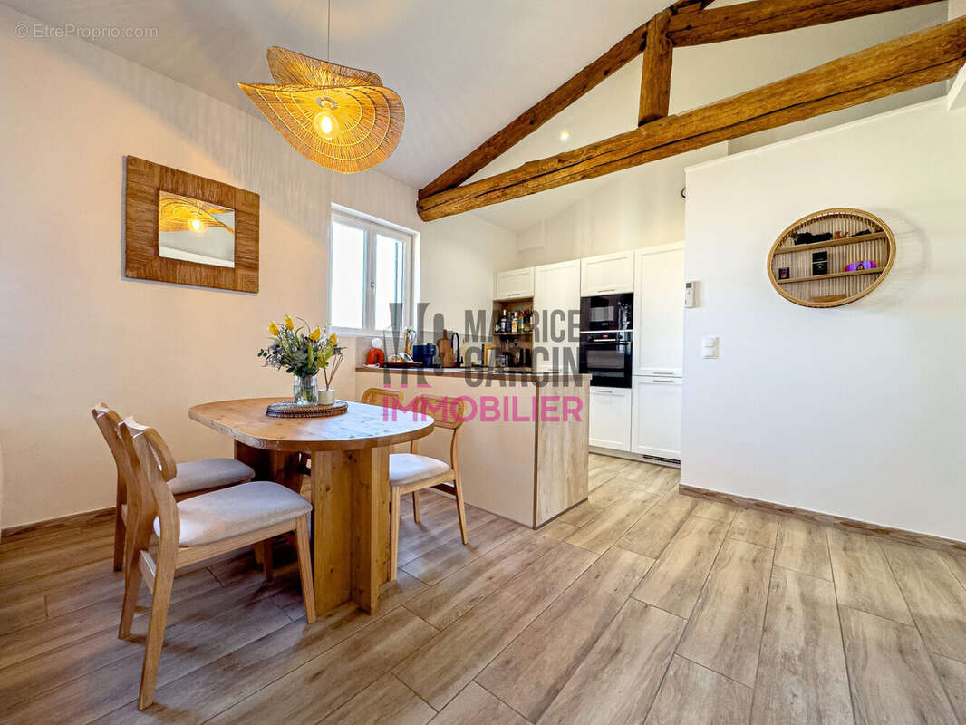 Appartement à L'ISLE-SUR-LA-SORGUE