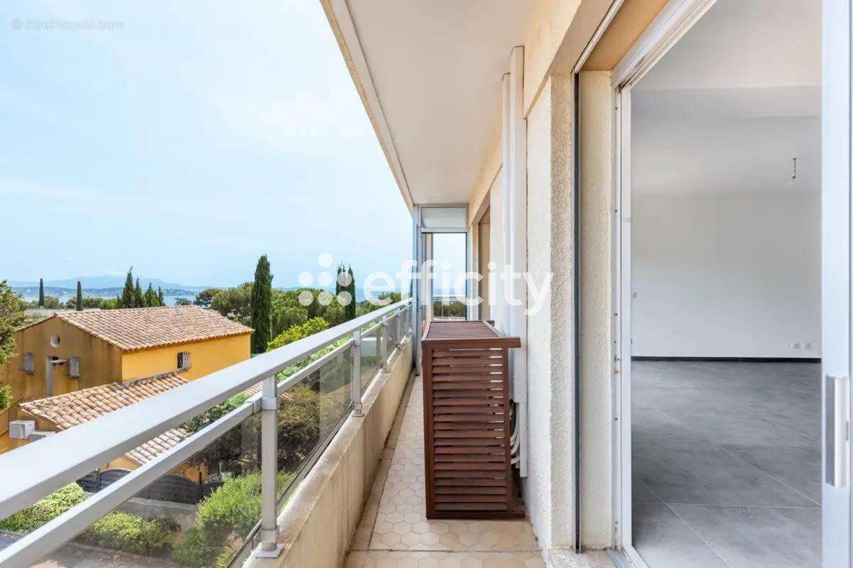 Appartement à SANARY-SUR-MER