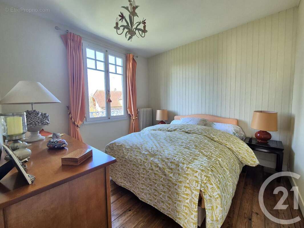 Maison à CHAUMONT-EN-VEXIN