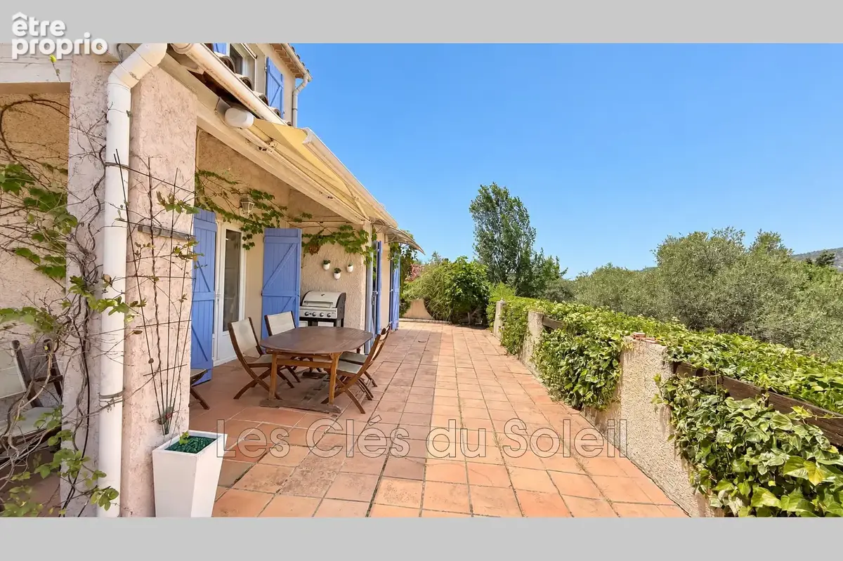 Maison 4 pièces 115 m² à vendre à Le Val (83143) - photo 8