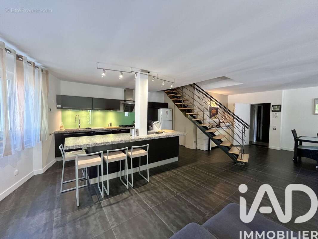 Photo 2 - Maison à CRUZY