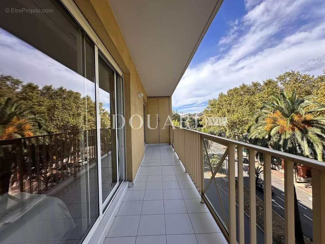 Appartement à MENTON