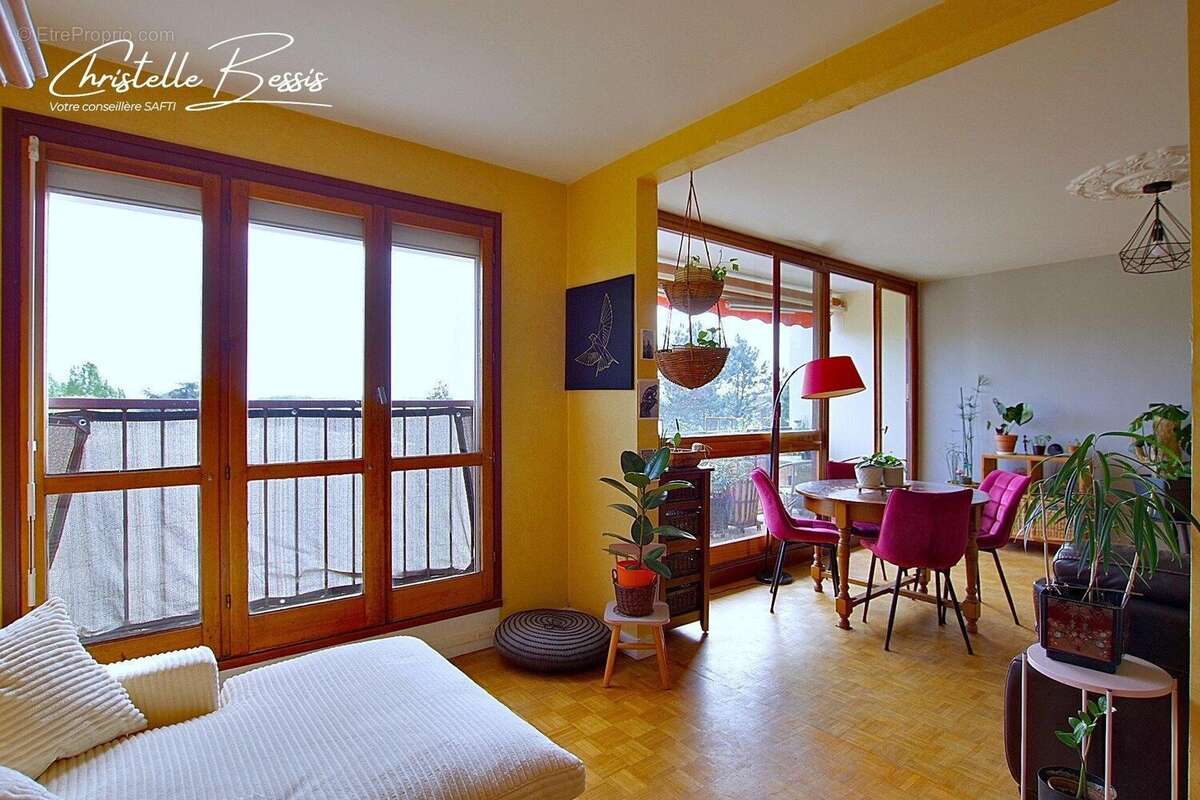 Appartement 95 m² à Villecresnes  - photo 5