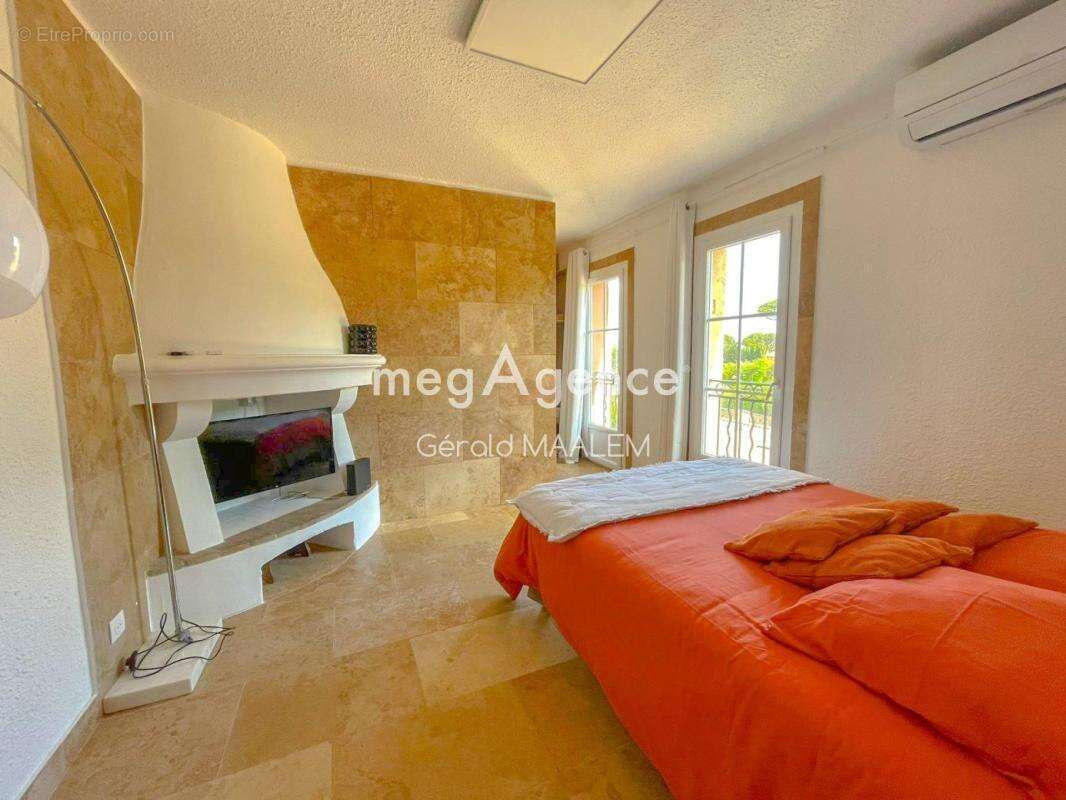 Appartement à SAINT-TROPEZ