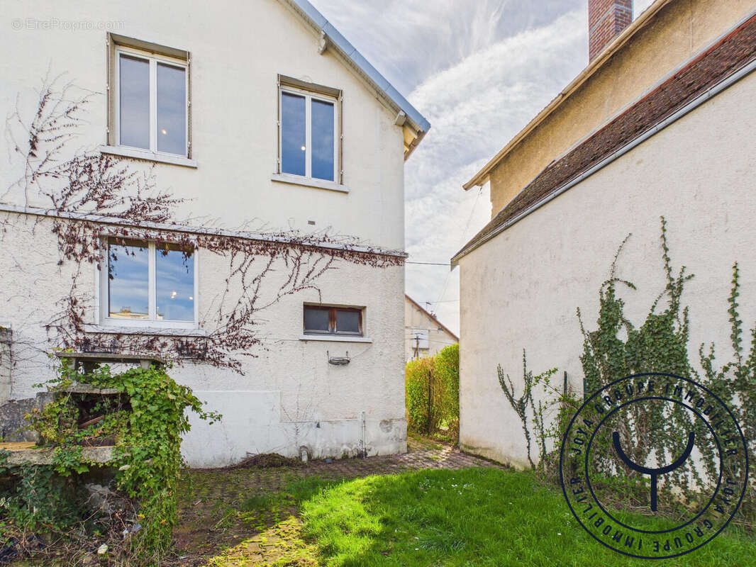 Maison à ROMILLY-SUR-SEINE