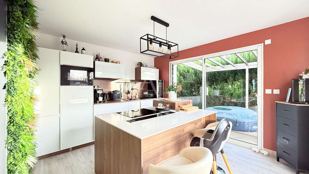 Maison à SAINT-FLORENT-DES-BOIS