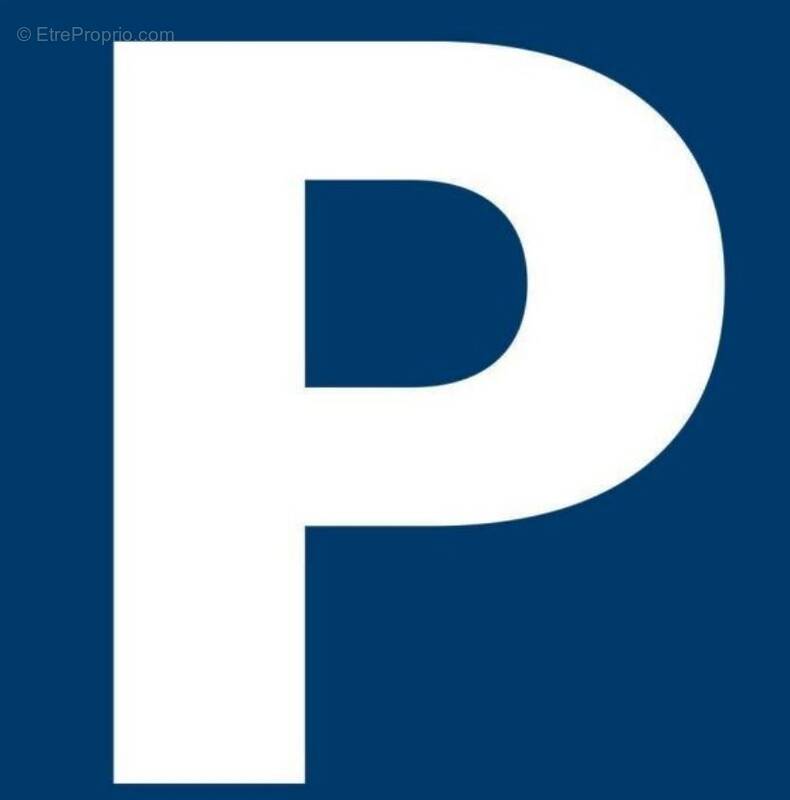 Parking à RUEIL-MALMAISON