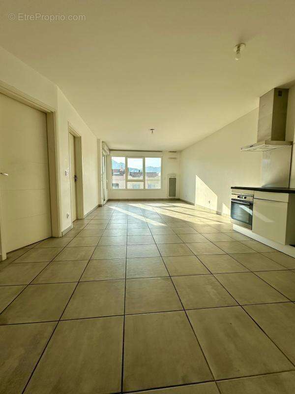 Appartement à MARSEILLE-10E