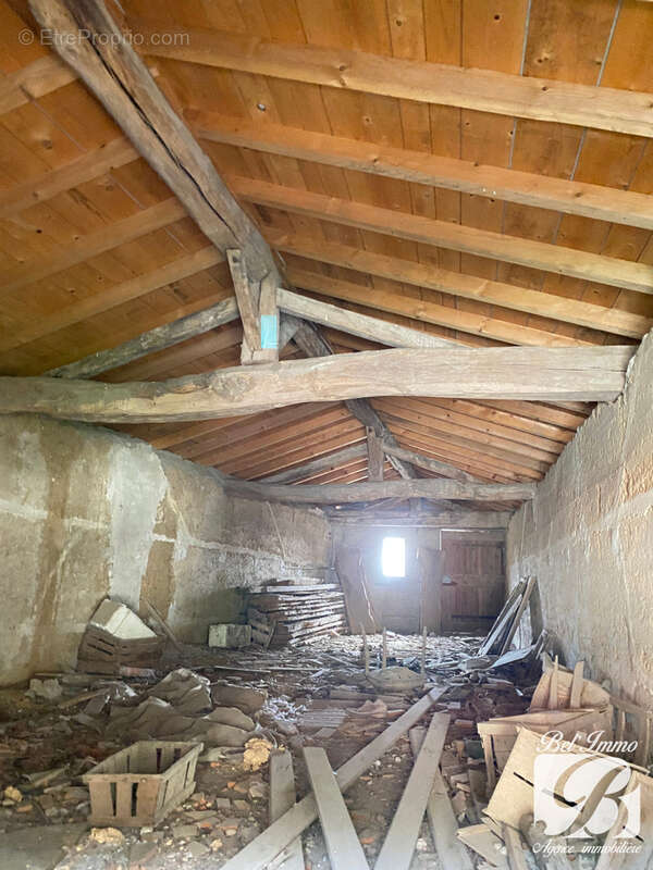 Maison à BOURG-SAINT-CHRISTOPHE