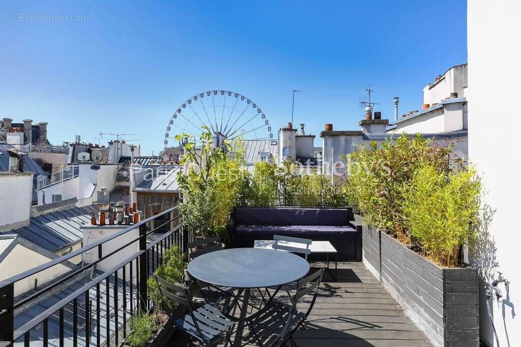 Appartement à PARIS-1E